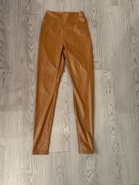 High-Waist Faux Leather Leggings in Cognac Brown